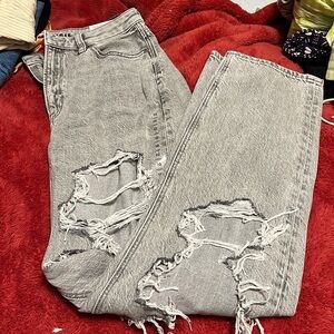 American Eagle Mom Straight Jean